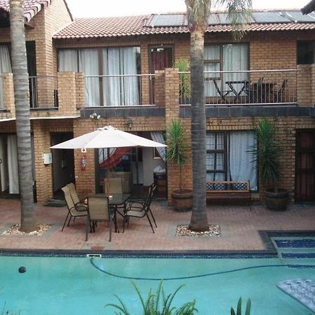 Uitsigpark Guest@Home4U Centurion Ngoại thất bức ảnh